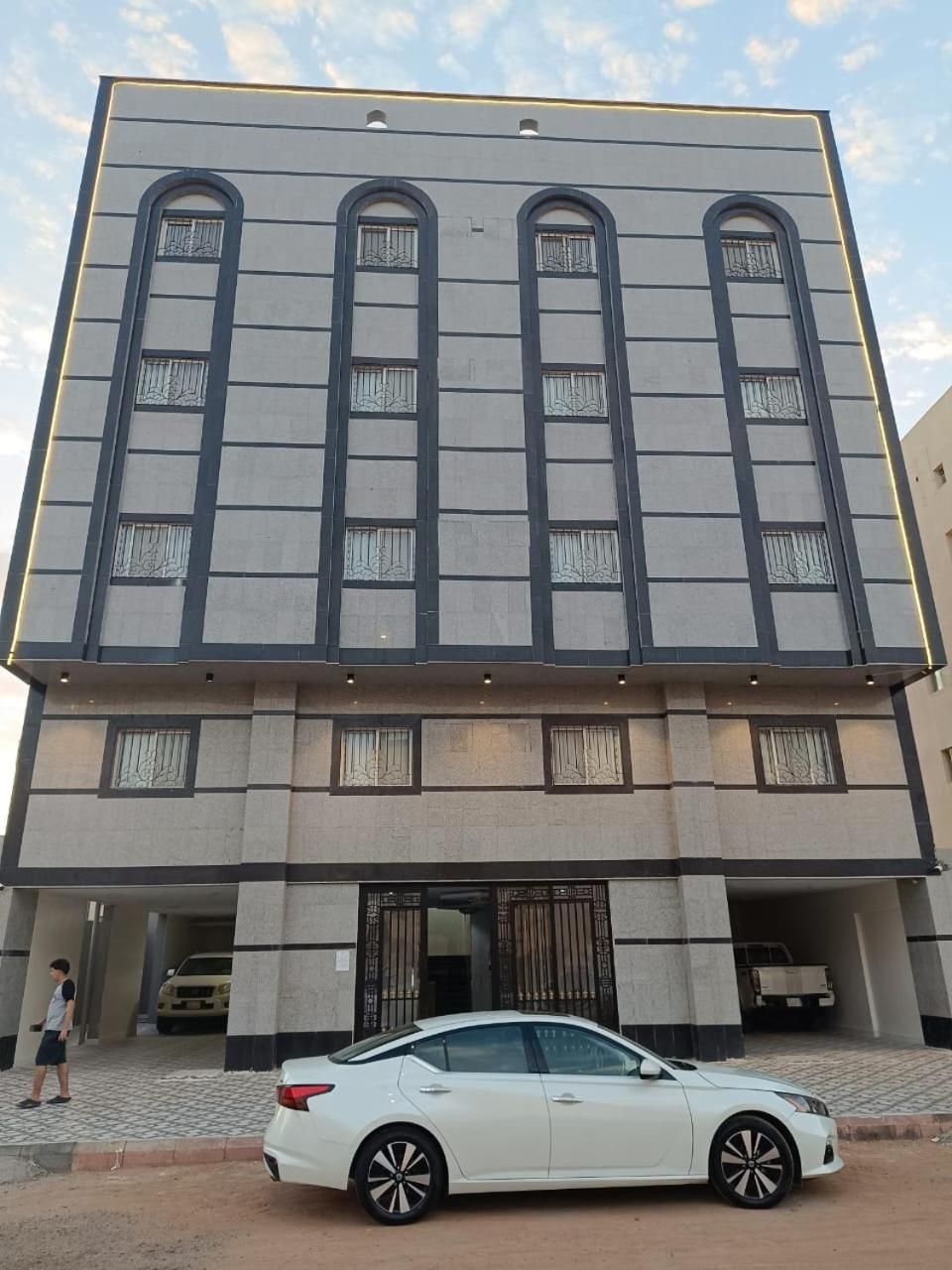 Yaqoot Al Madina Suites Al Awali Buitenkant foto