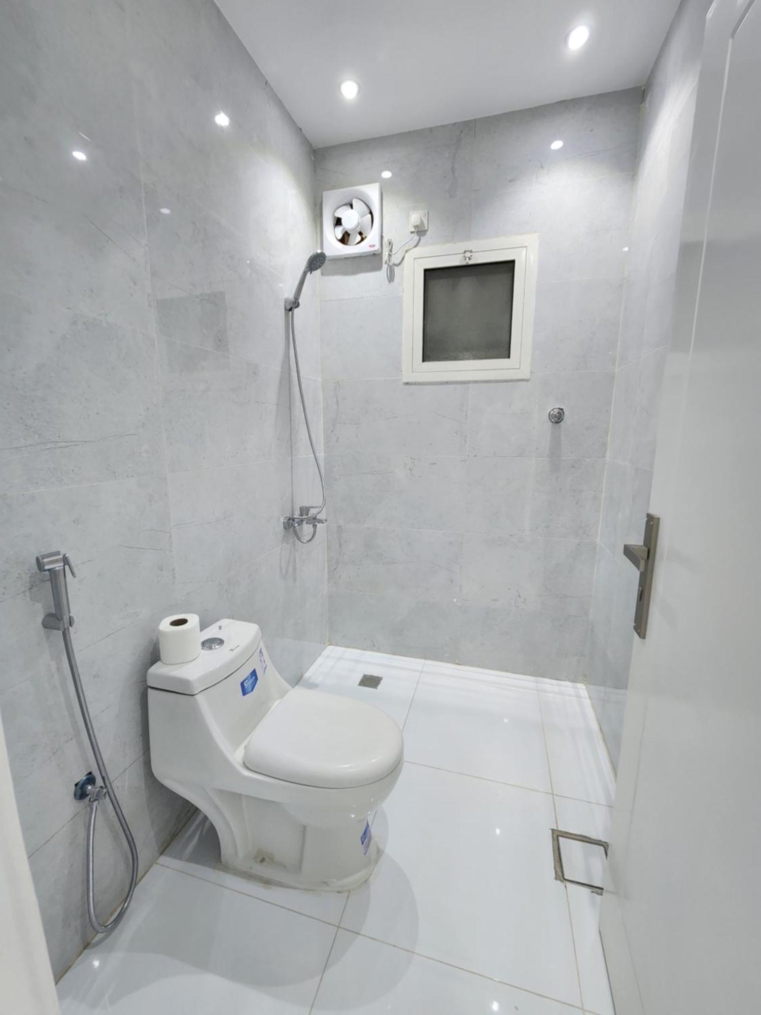 Yaqoot Al Madina Suites Al Awali Buitenkant foto