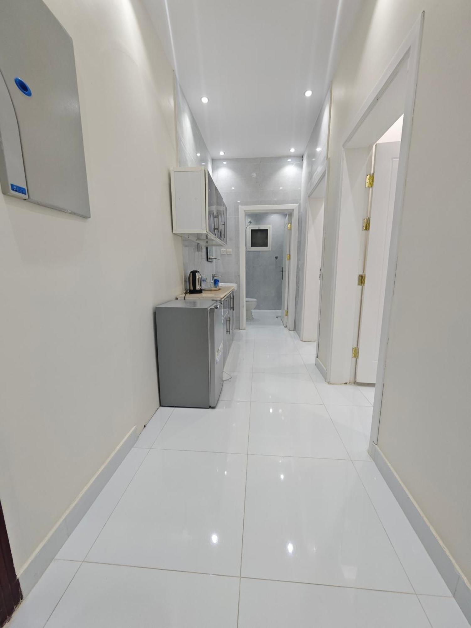 Yaqoot Al Madina Suites Al Awali Buitenkant foto
