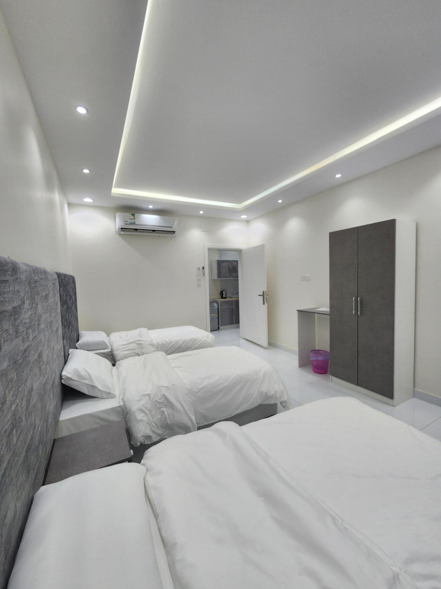 Yaqoot Al Madina Suites Al Awali Buitenkant foto