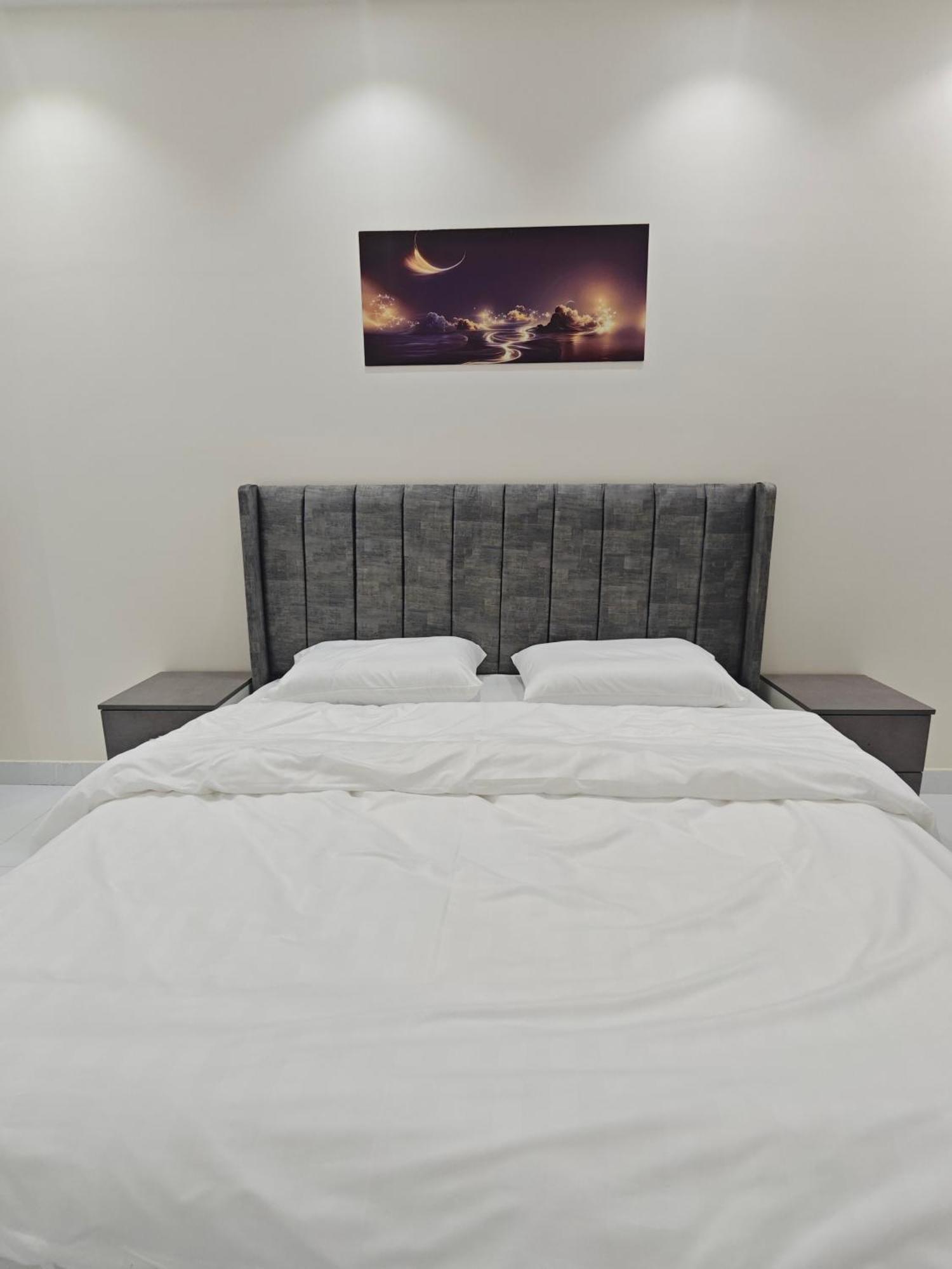Yaqoot Al Madina Suites Al Awali Buitenkant foto